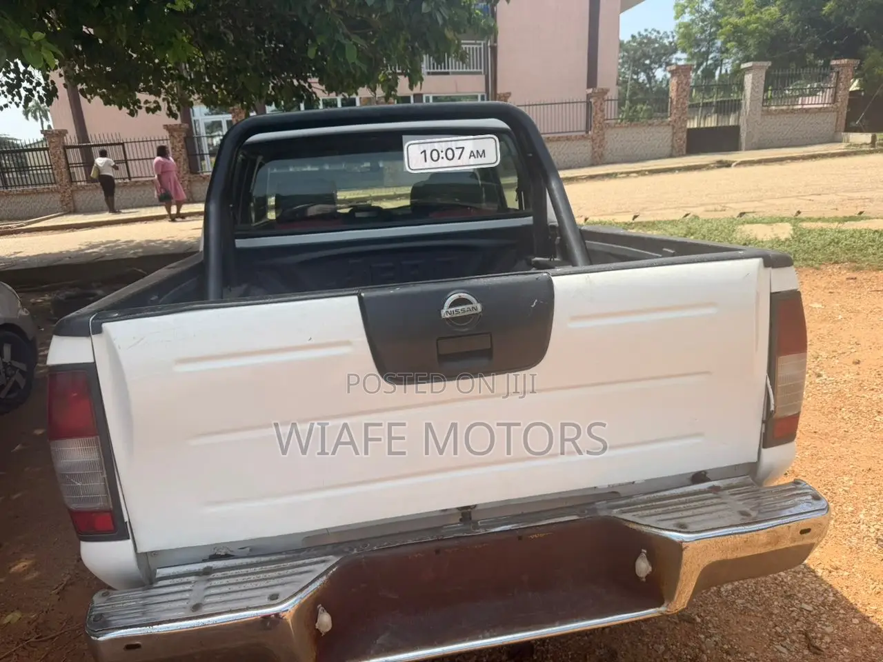 Nissan Hardbody 2015 White