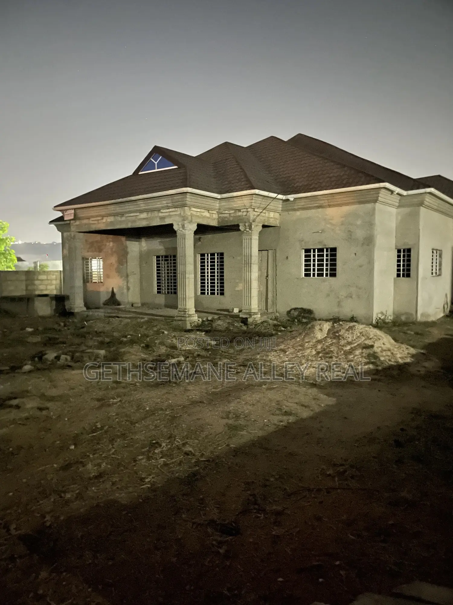 4bdrm House in Gethsemeny Alley, Ablekuma for sale