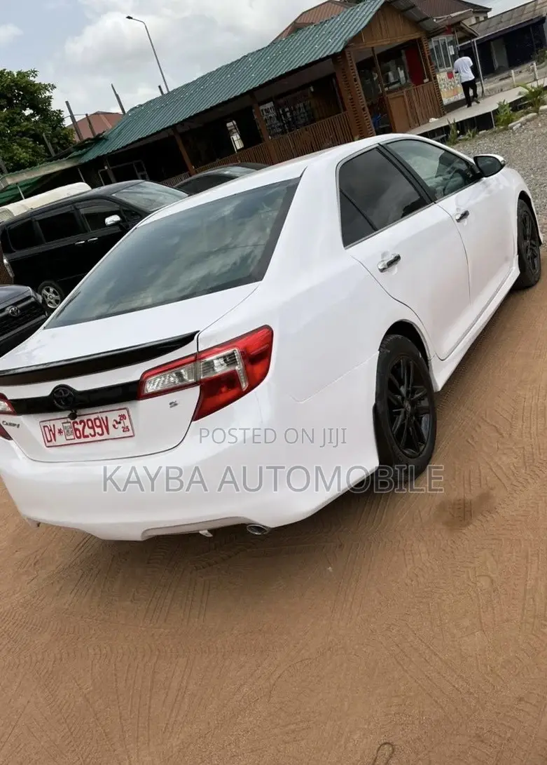 Toyota Camry 2014 White