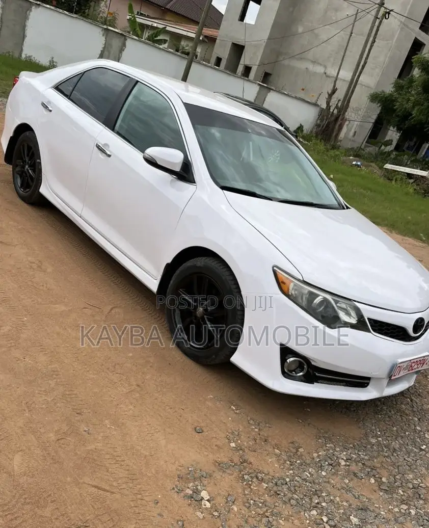 Toyota Camry 2014 White