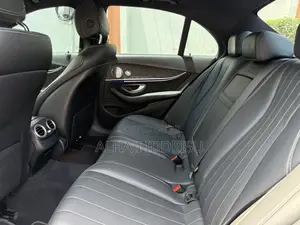 Mercedes-Benz E350 2021 Black