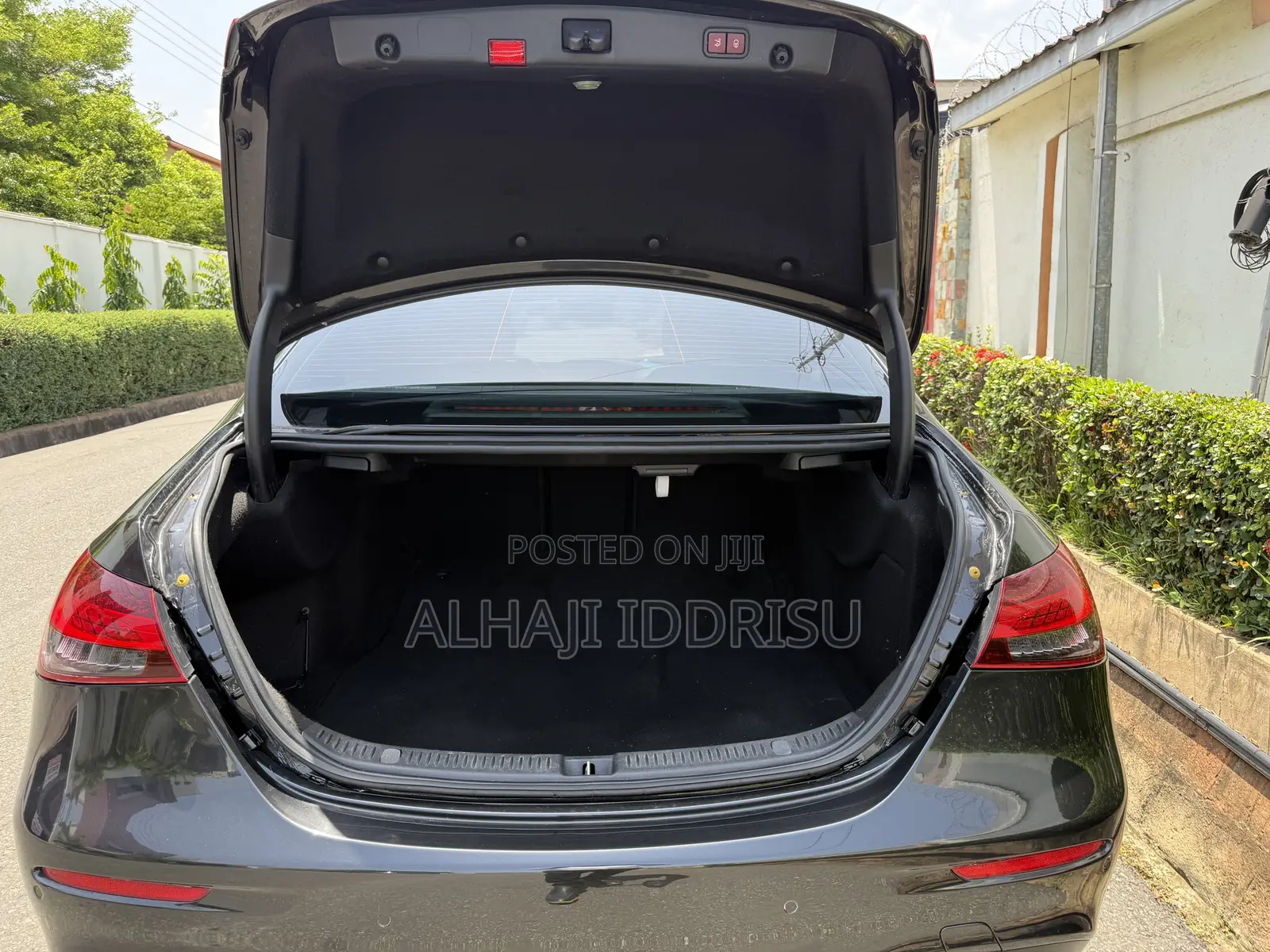 Mercedes-Benz E350 2021 Black