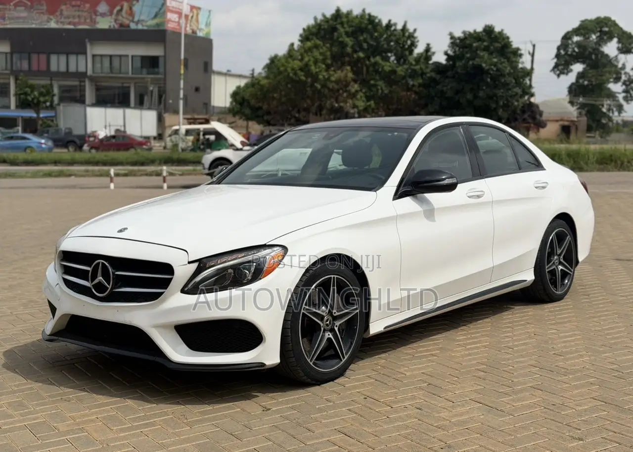 Mercedes-Benz C300 Sport 4Matic Sedan AWD (2.0L 4cyll 7A) 2016 White