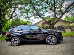 Toyota Highlander XLE AWD 2020 Black