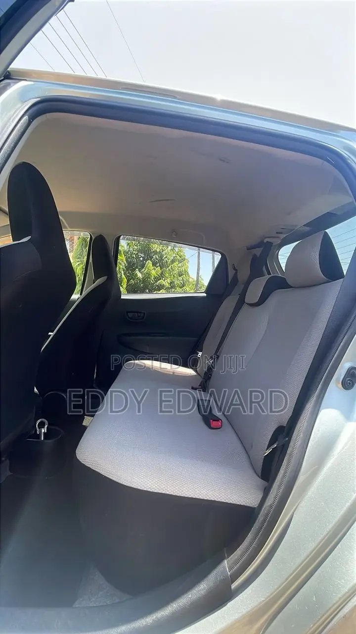 Toyota Vitz 1.3 AWD 3dr 2013 Silver
