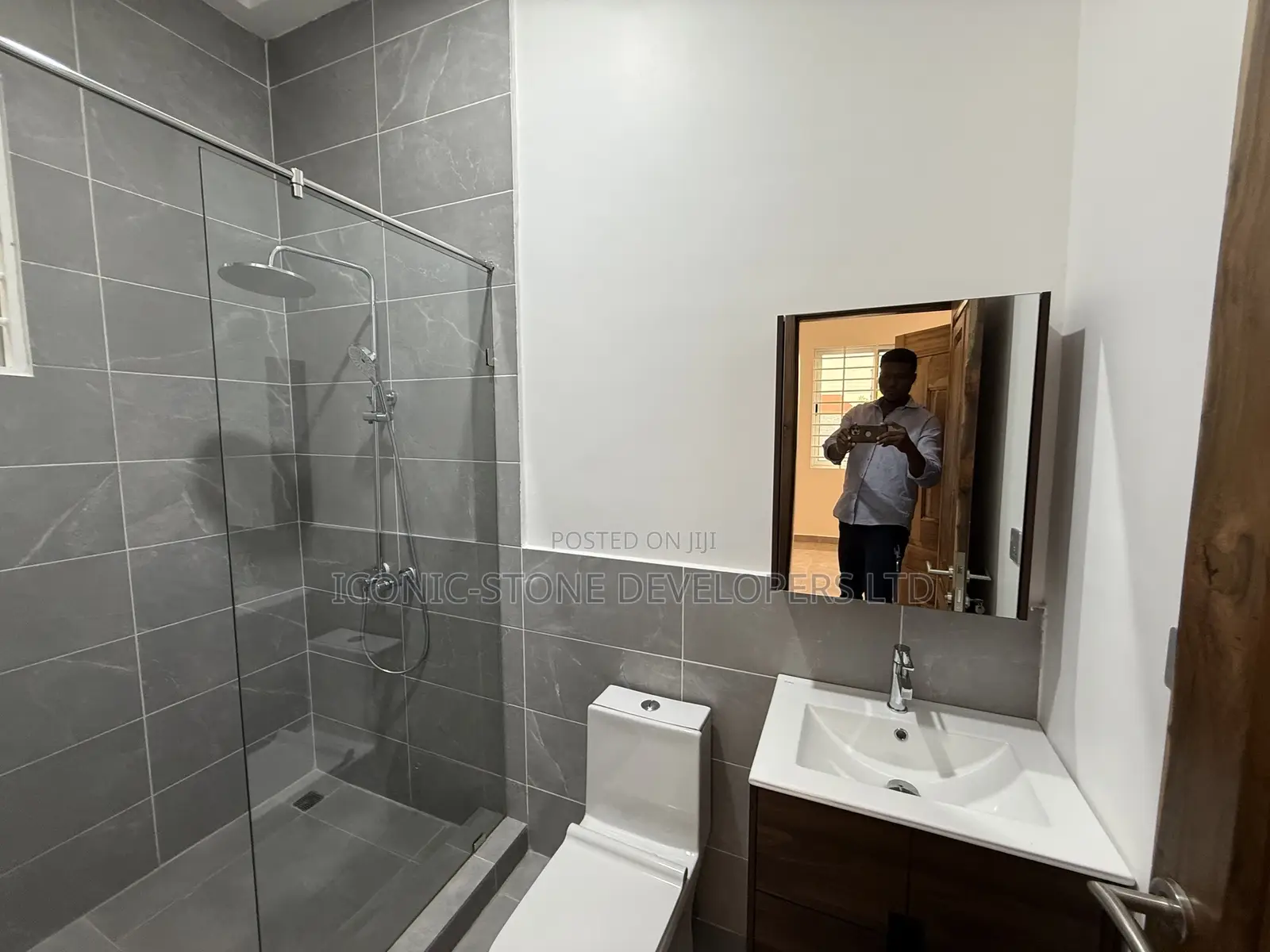 3bdrm House in Adenta Amrahia for sale