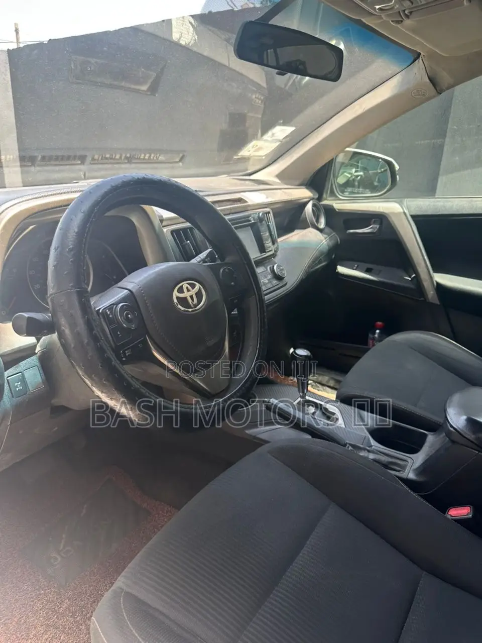 Toyota RAV4 LE 4dr SUV (2.5L 4cyl 6A) 2014 Gray