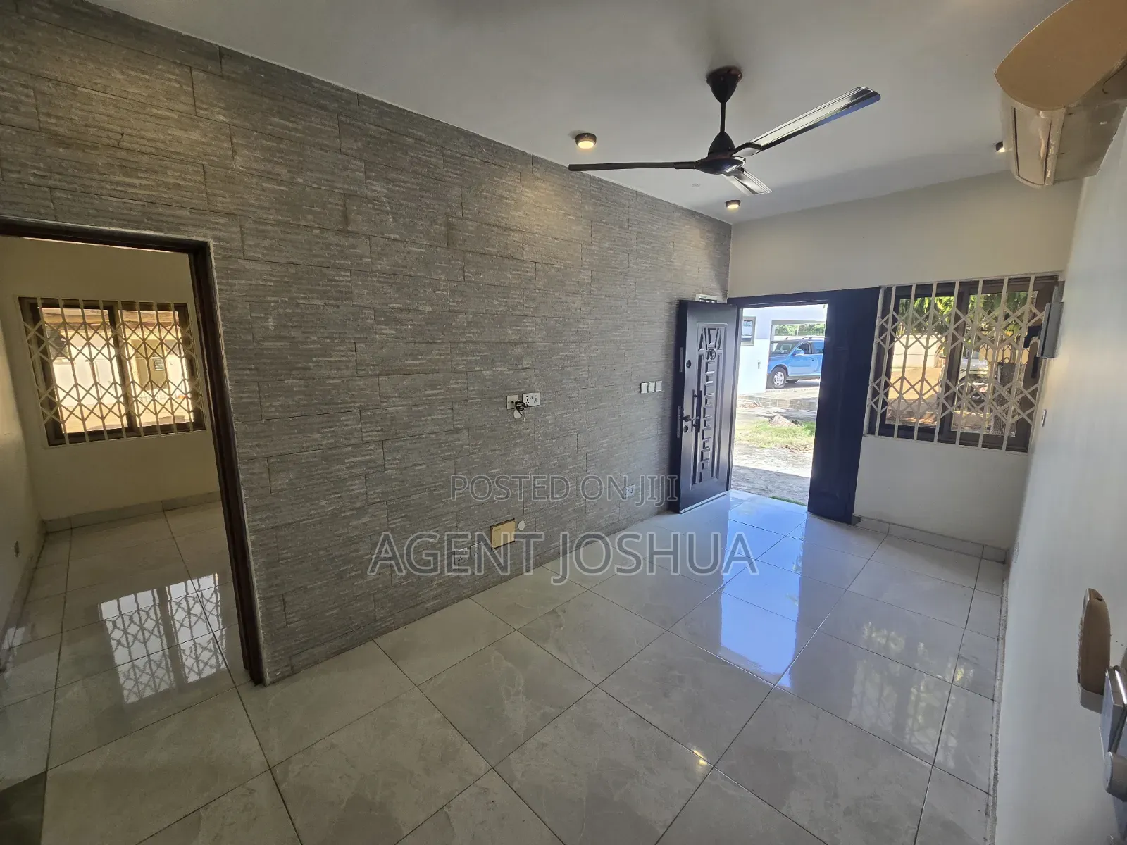 2bdrm Townhouse / Terrace in Teshie Estate for rent