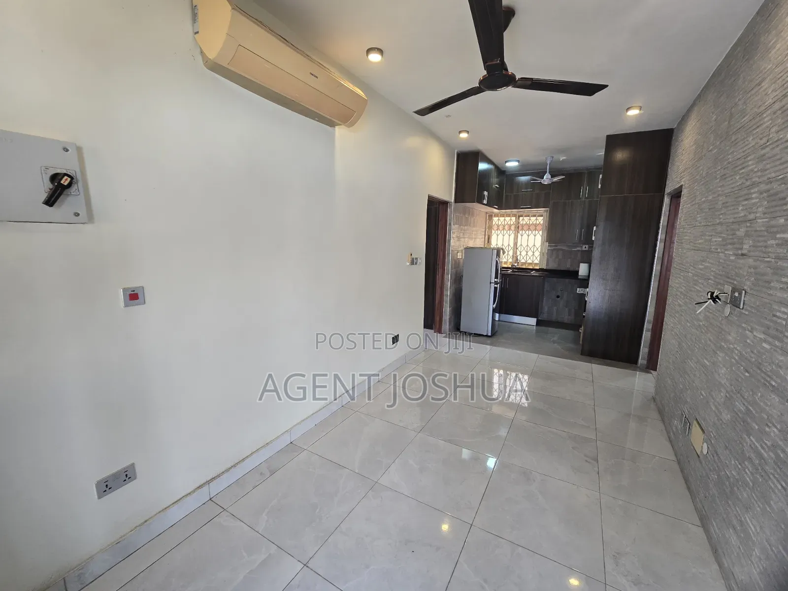2bdrm Townhouse / Terrace in Teshie Estate for rent