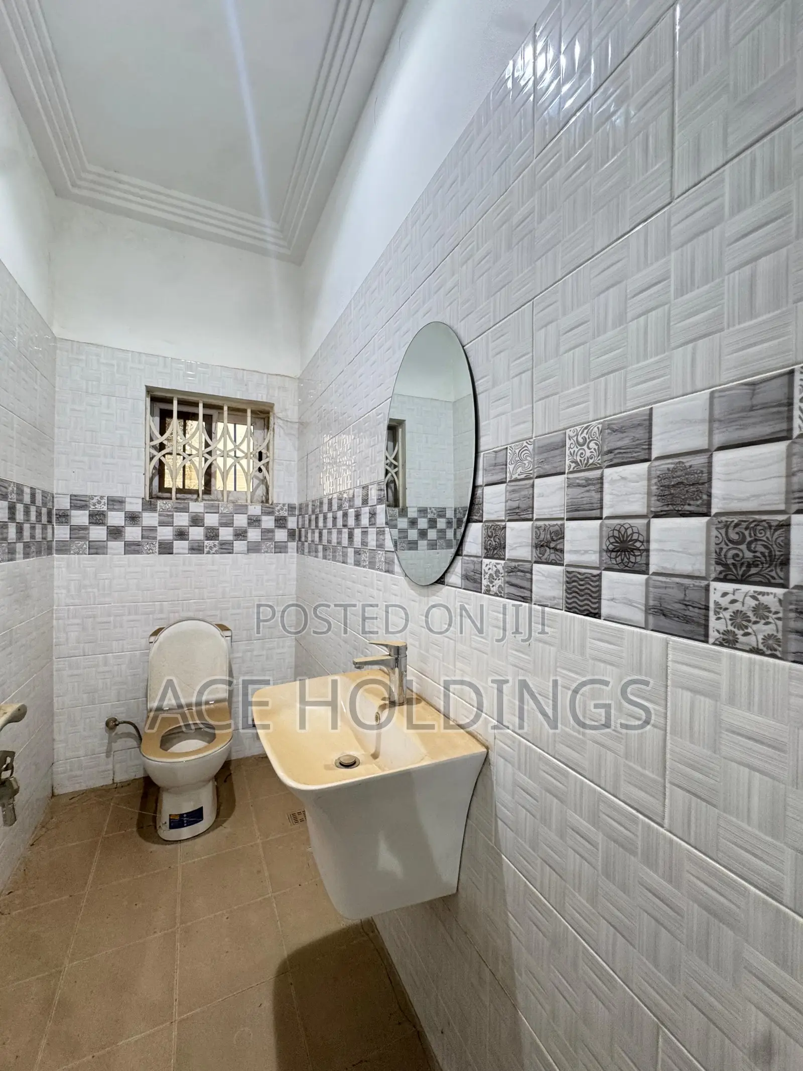 6bdrm Mansion in East Legon Hills for rent