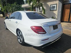 Mercedes-Benz E300 4Matic AWD Sedan (2.0L 4cyl 9A) 2017 White