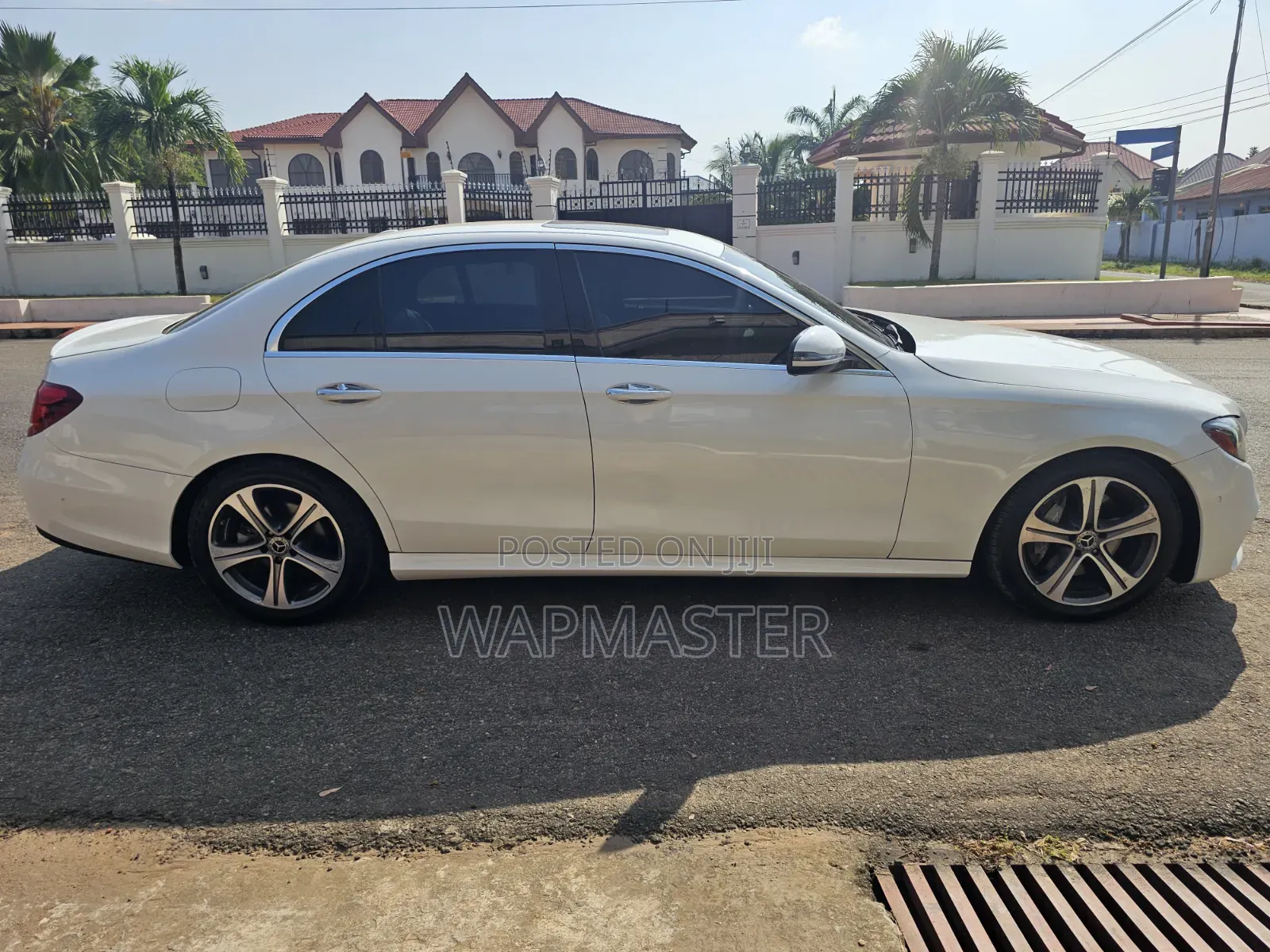 Mercedes-Benz E300 4Matic AWD Sedan (2.0L 4cyl 9A) 2017 White