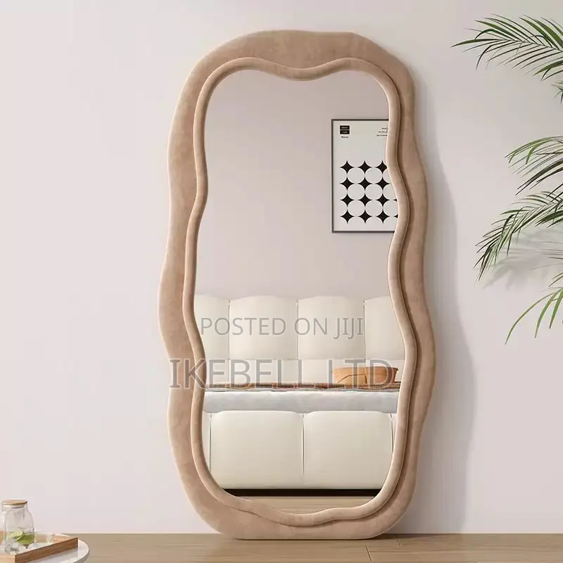 Full Body Wavy Mirror