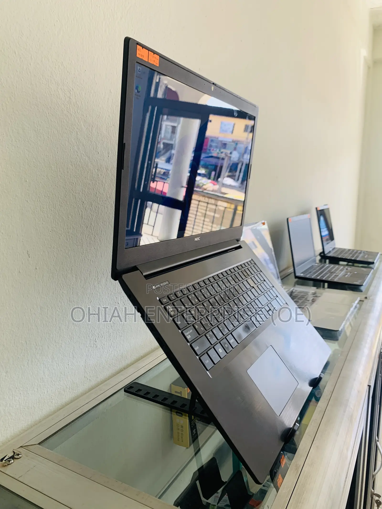 Laptop NEC N22G 12GB Intel Core i3 SSD 1T