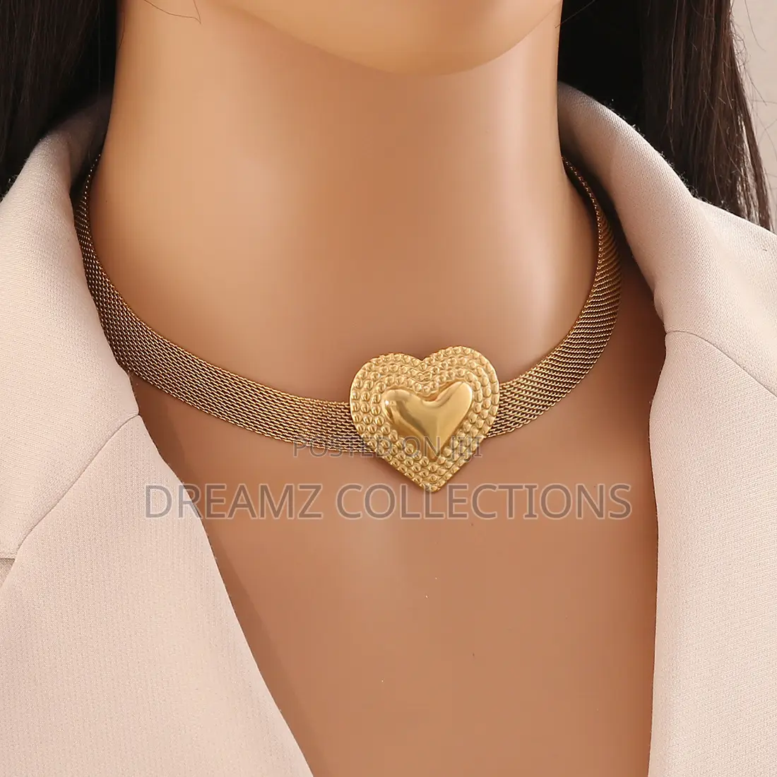Heart Pendant Mesh Choker