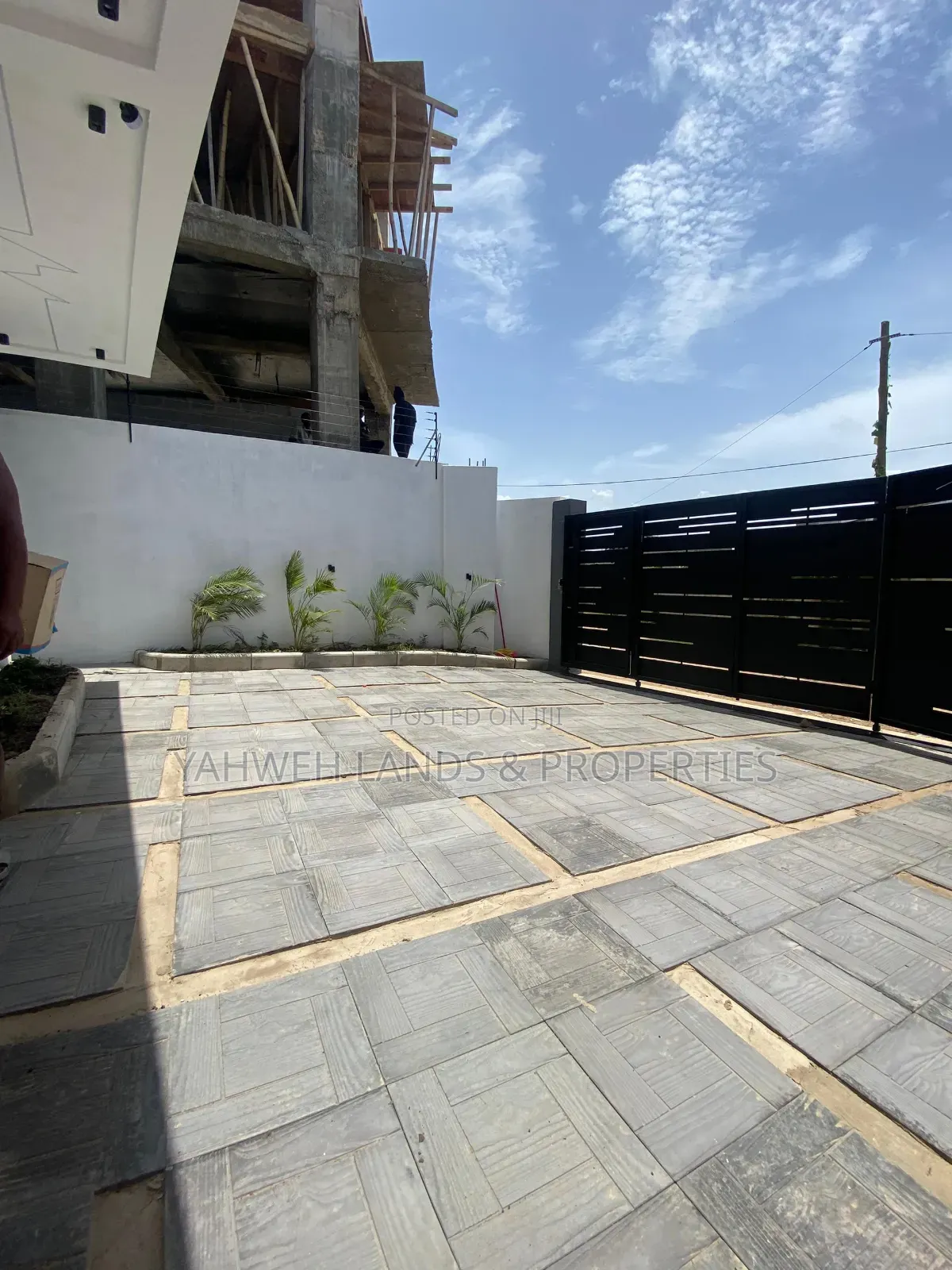 3bdrm House in Tseaddo for sale