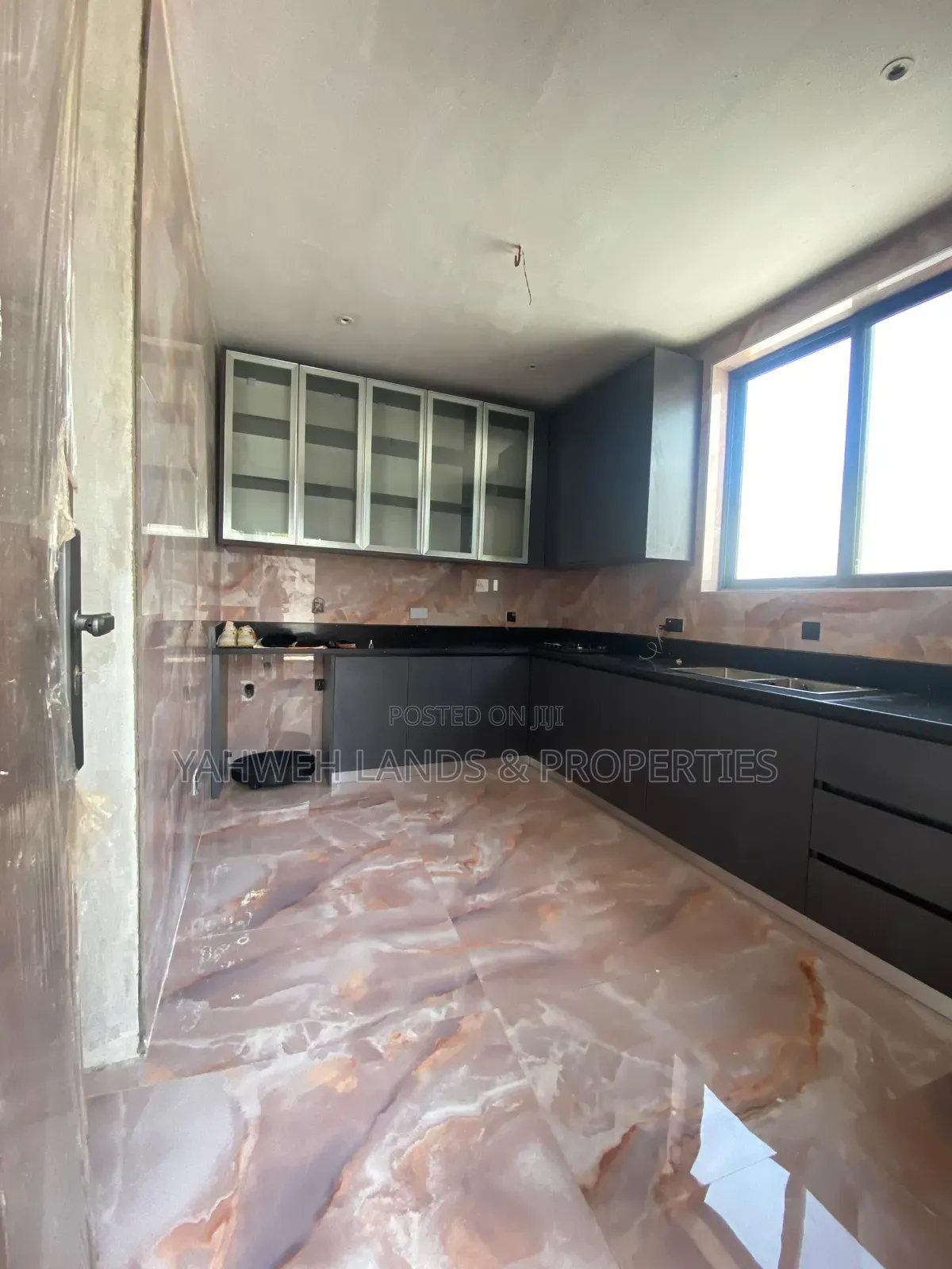 3bdrm House in Tseaddo for sale