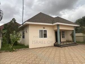 3bdrm House in Caterpillar Junction, Accra Metropolitan for rent