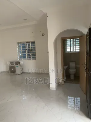 3bdrm House in Caterpillar Junction, Accra Metropolitan for rent