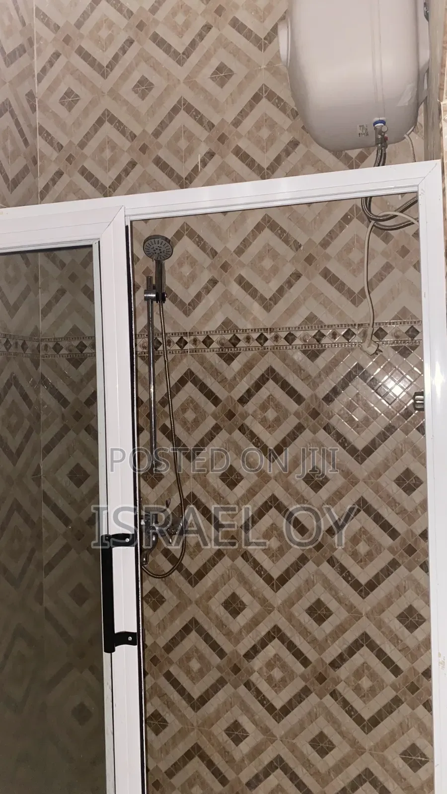 3bdrm House in Caterpillar Junction, Accra Metropolitan for rent
