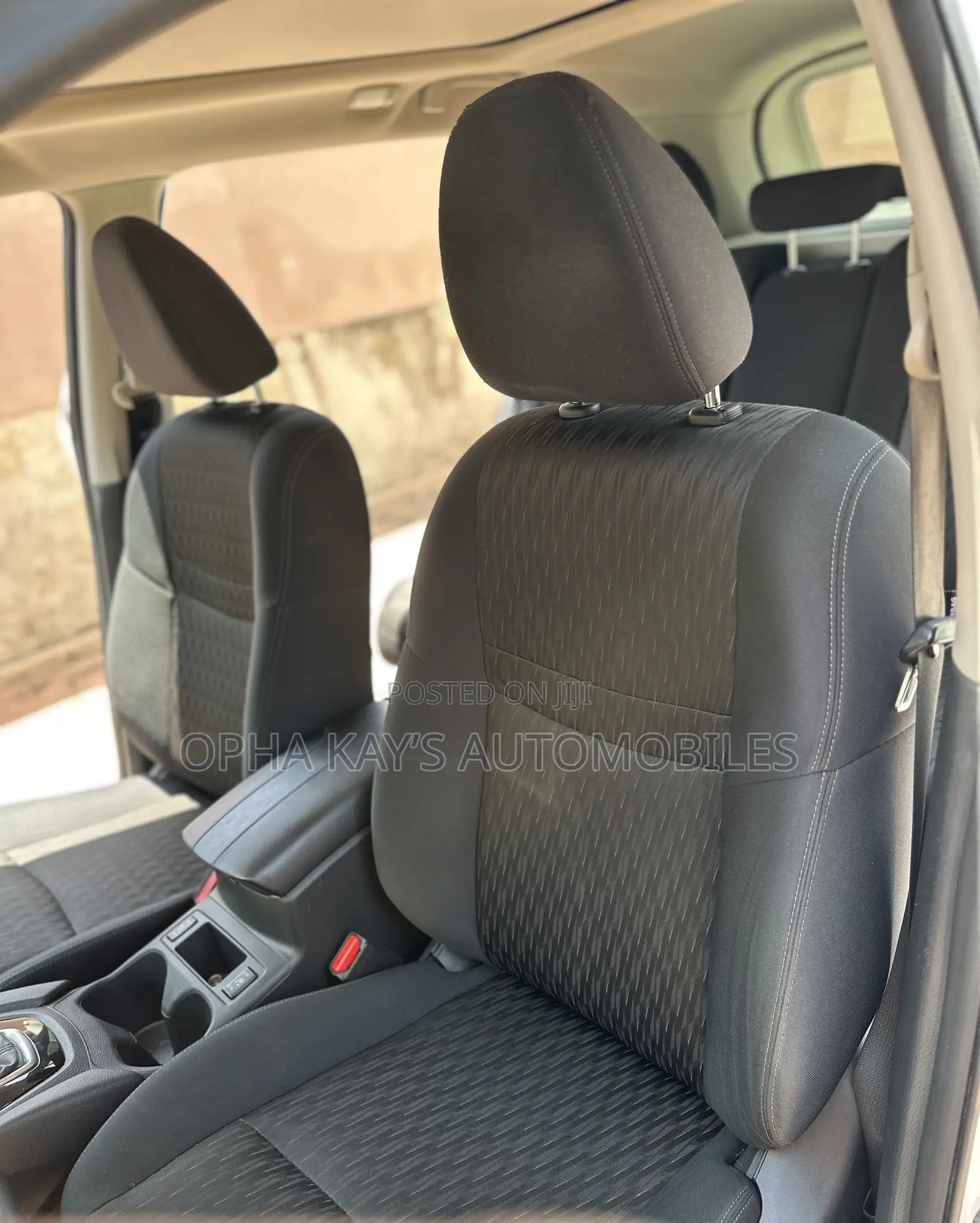 Nissan Rogue SV AWD 2016 White