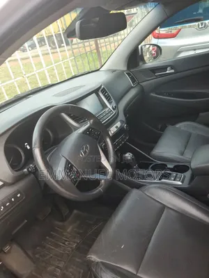 Hyundai Tucson Limited AWD 2017 Silver
