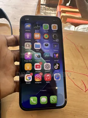 Apple iPhone 12 64 GB Black