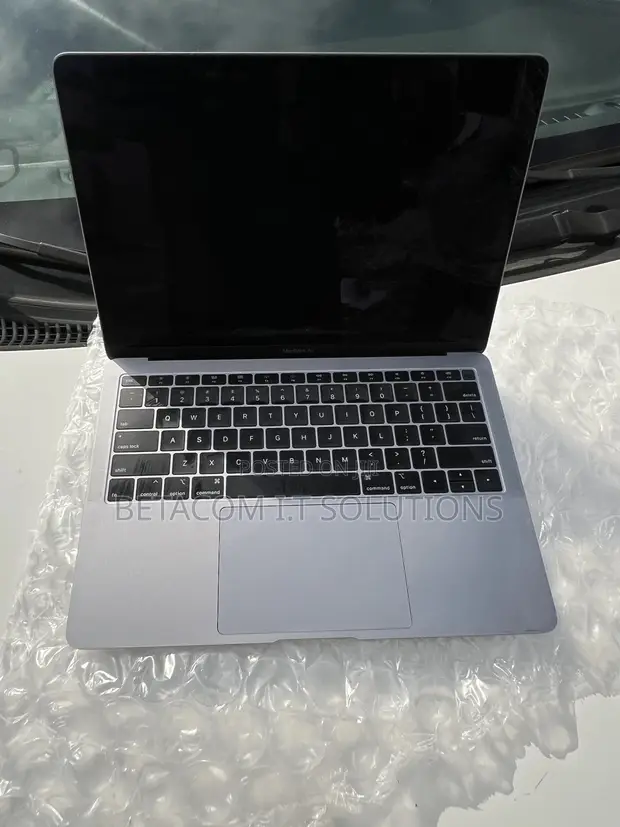 Laptop Apple MacBook Pro 2017 8GB Intel Core i5 SSD 256GB