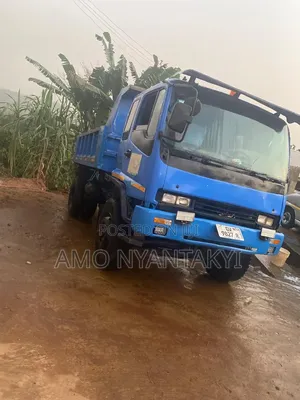 Izuzu Sand Truck 1999