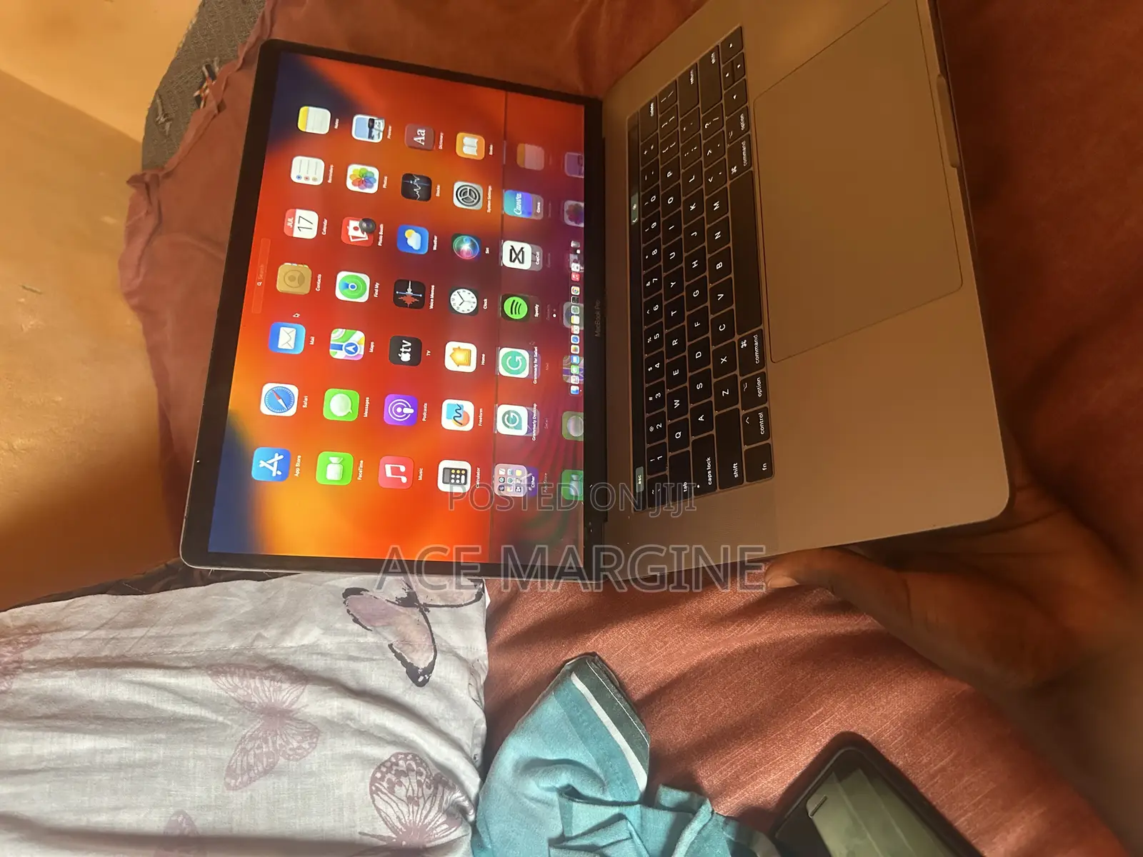 Laptop Apple MacBook Pro 2017 16GB Intel Core i7 SSD 512GB