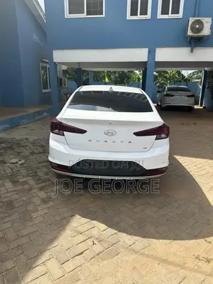 Hyundai Avante 2019 White