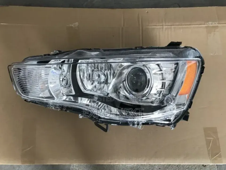Headlight With Xenon Hole for Outlander 2010-2013