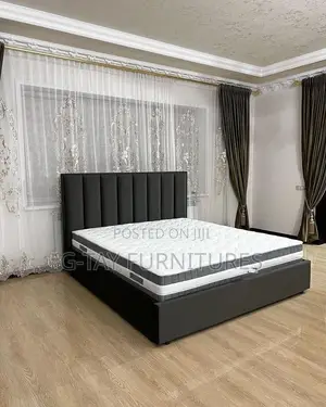 Queen Size Bed Frame Neat and Comfortable