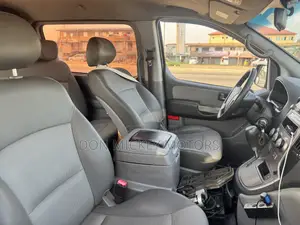 Hyundai Starex 2010 Grey