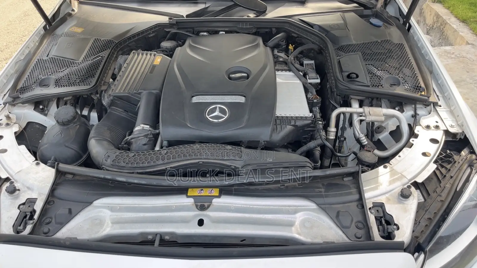 Mercedes-Benz C300 2017 White