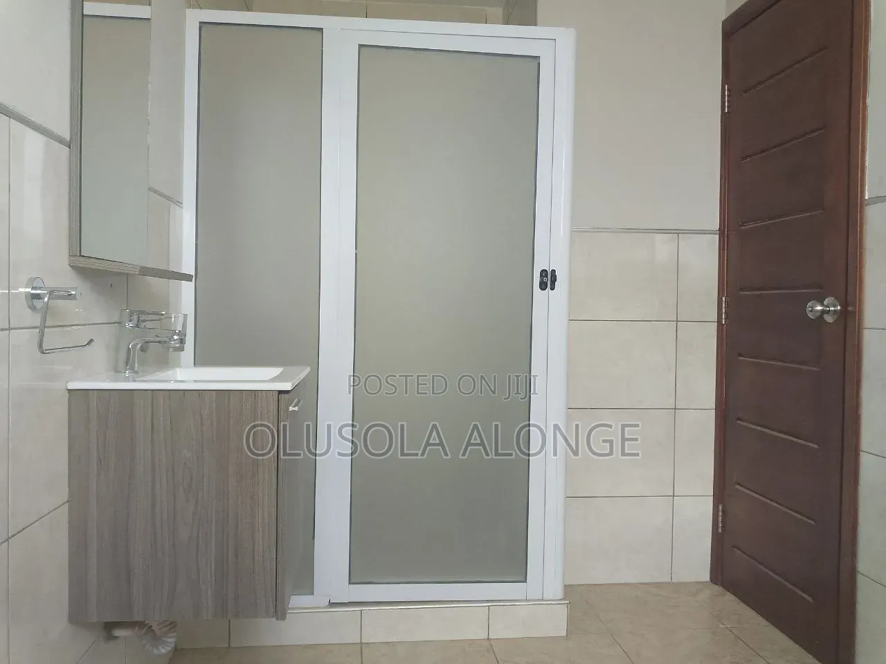 Furnished 5bdrm Townhouse / Terrace in East Legon for rent