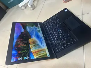 Laptop Dell Latitude 5480 8GB Intel Core i5 HDD+SSD 500GB