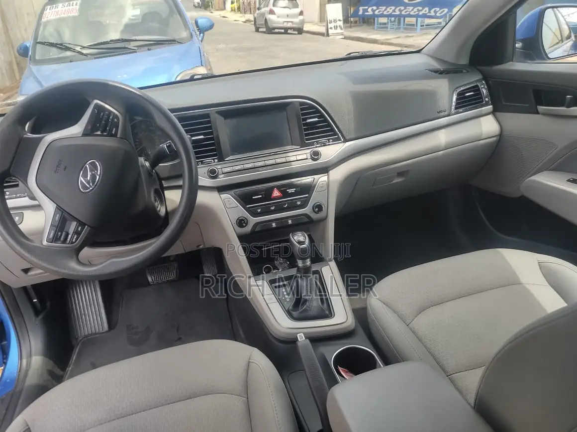 Hyundai Elantra 2017 Blue
