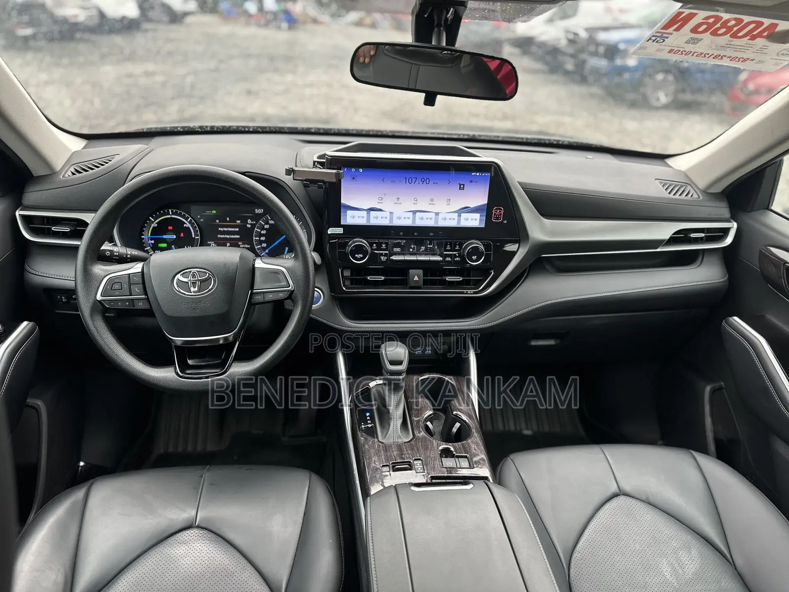 Toyota Highlander 2022 Blue