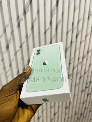 New Apple iPhone 11 128 GB Green