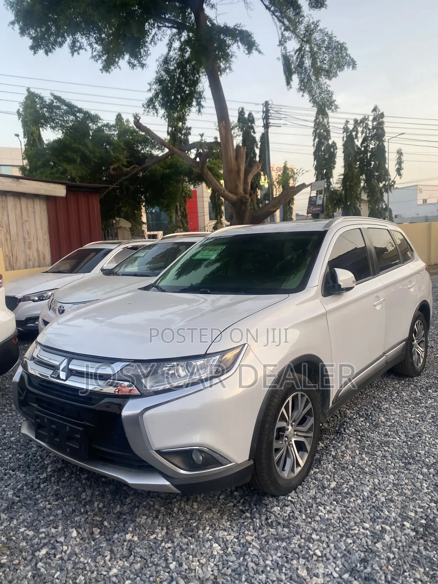 Mitsubishi Outlander 2018 White