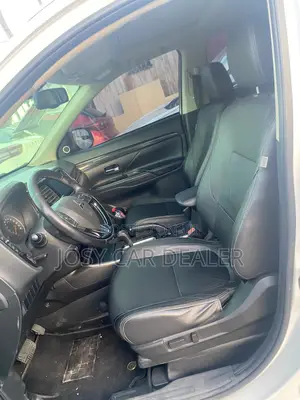 Mitsubishi Outlander 2018 White