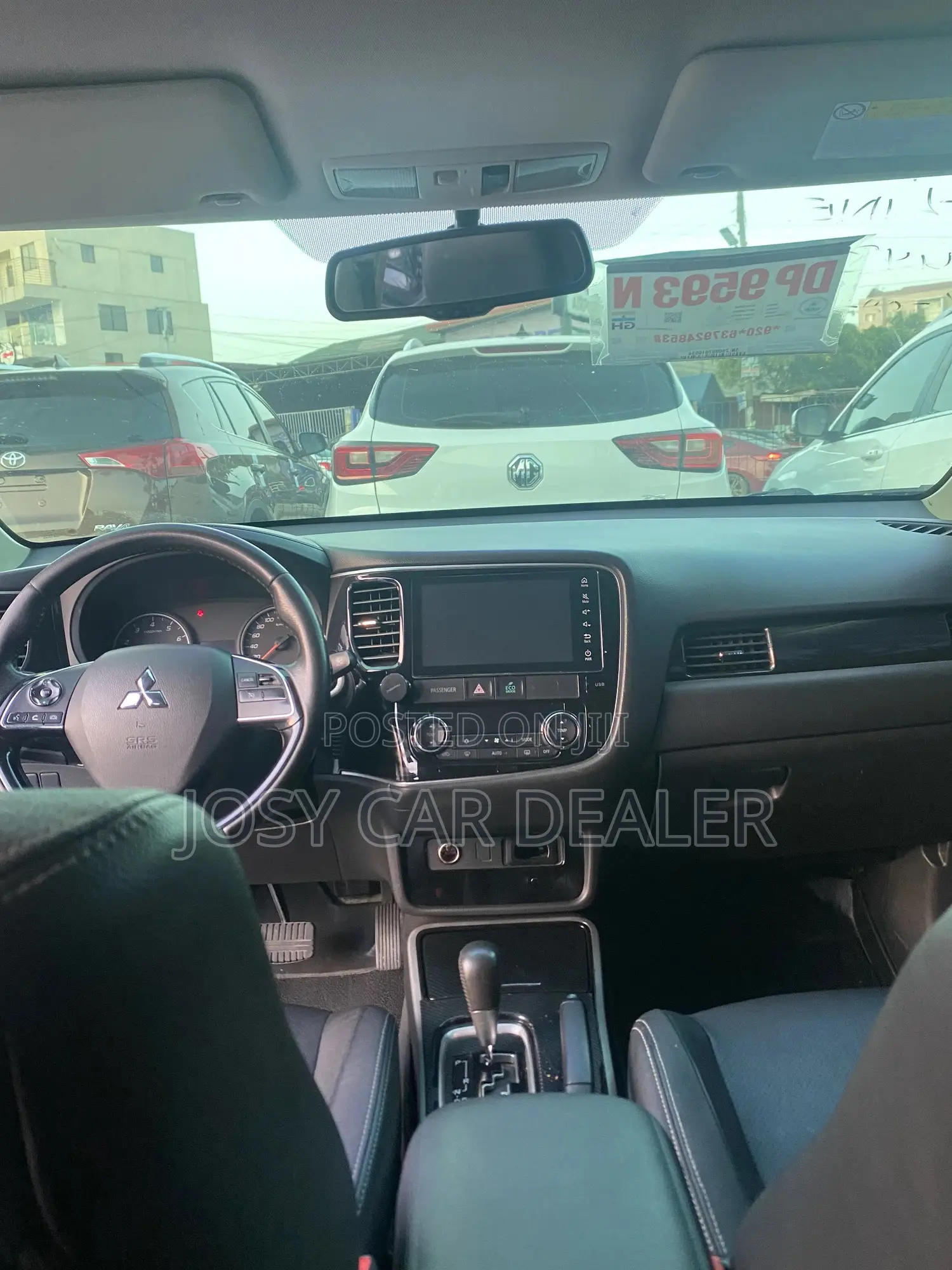 Mitsubishi Outlander 2018 White
