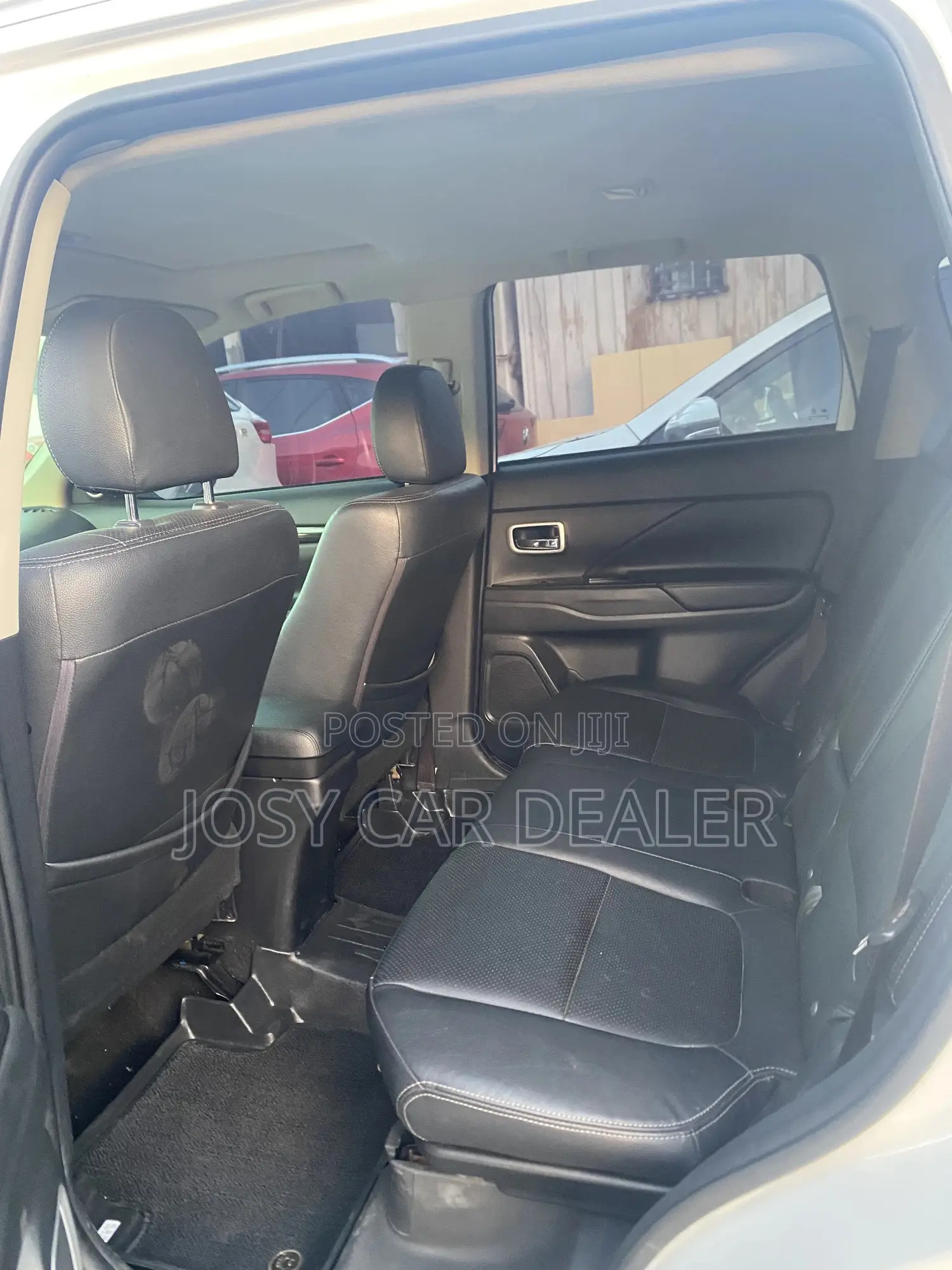 Mitsubishi Outlander 2018 White