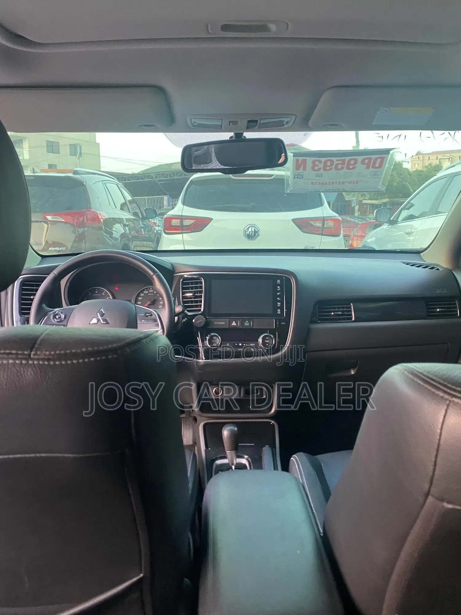 Mitsubishi Outlander 2018 White