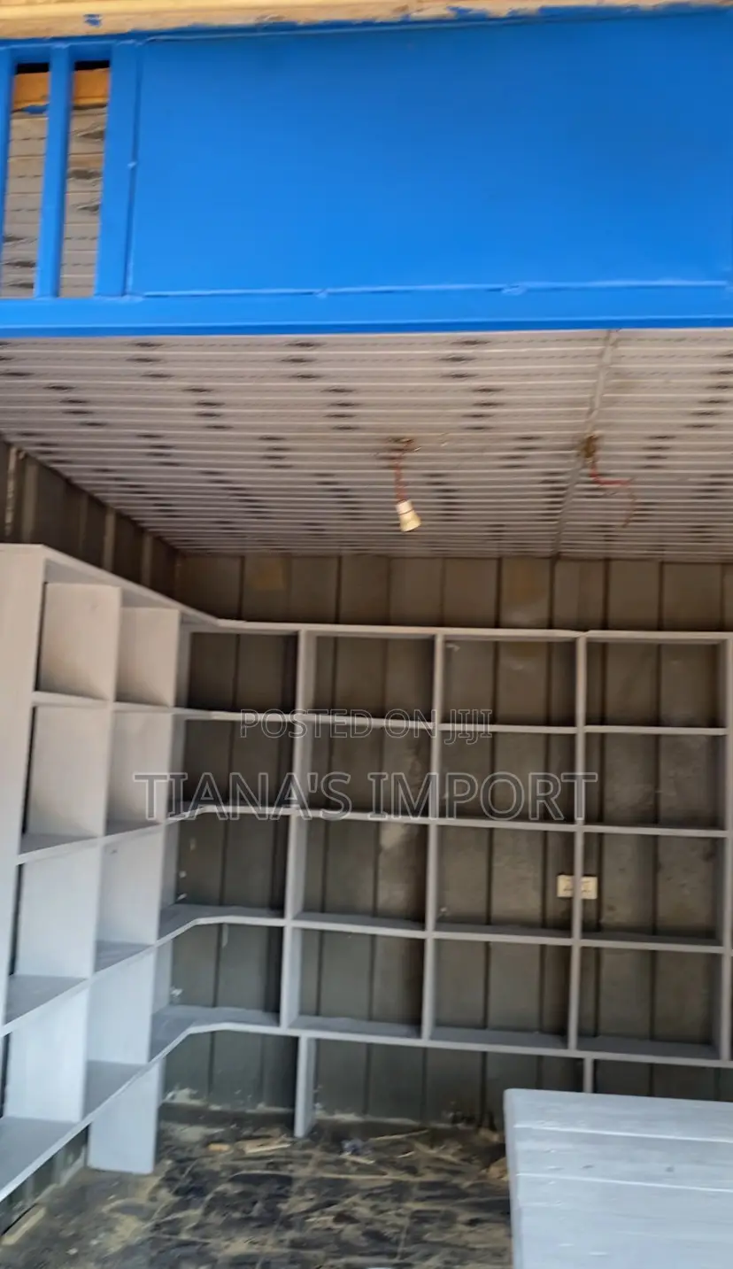 3 and Half Feet Meter Square Wide Shop for Rent