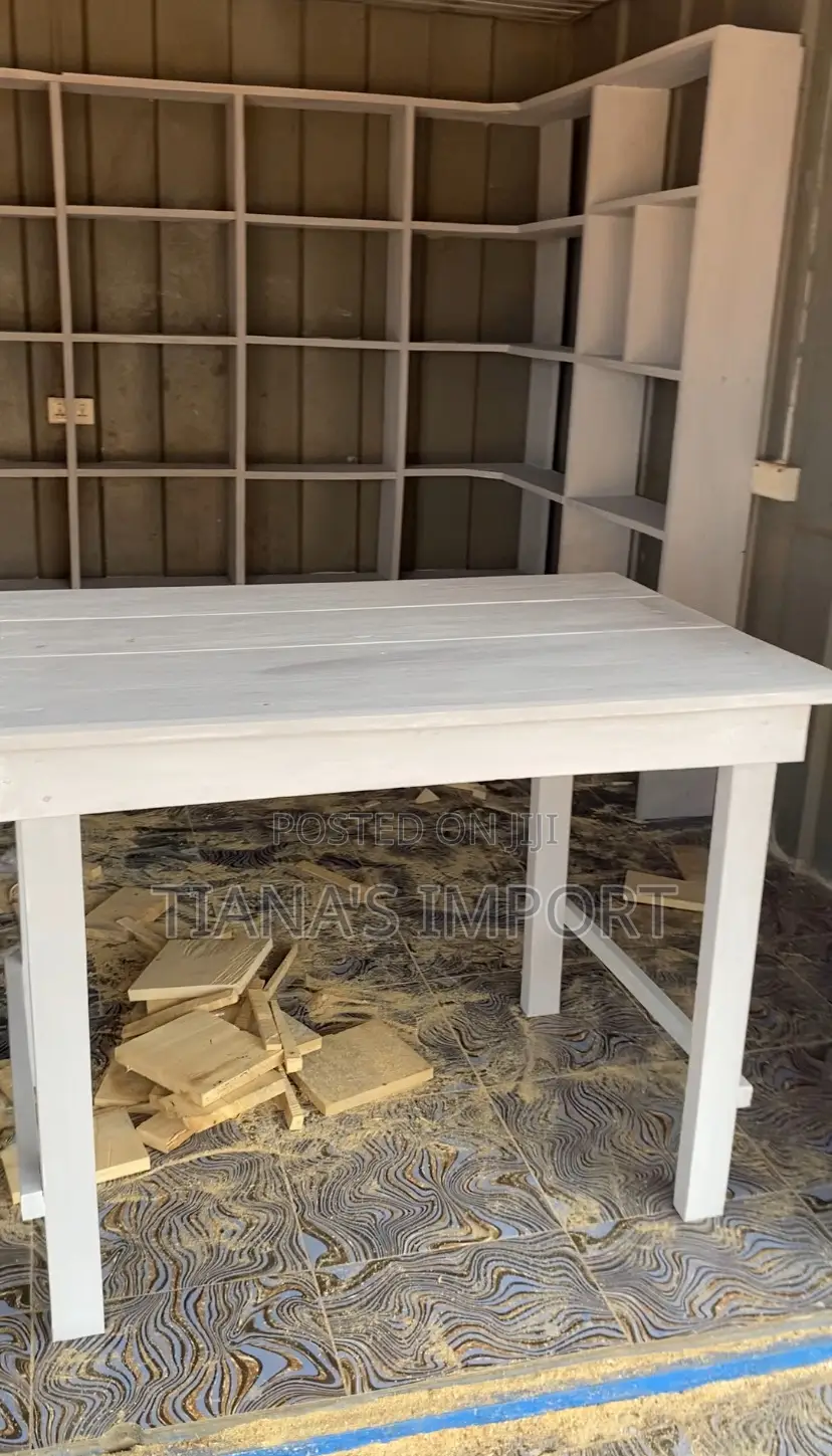 3 and Half Feet Meter Square Wide Shop for Rent