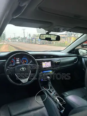 Toyota Corolla S w/Special Edition Pkg (1.8L 4cyl CVT) 2016 Black