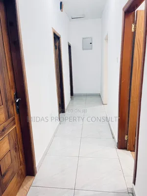 3bdrm Apartment in Madina Estates for rent