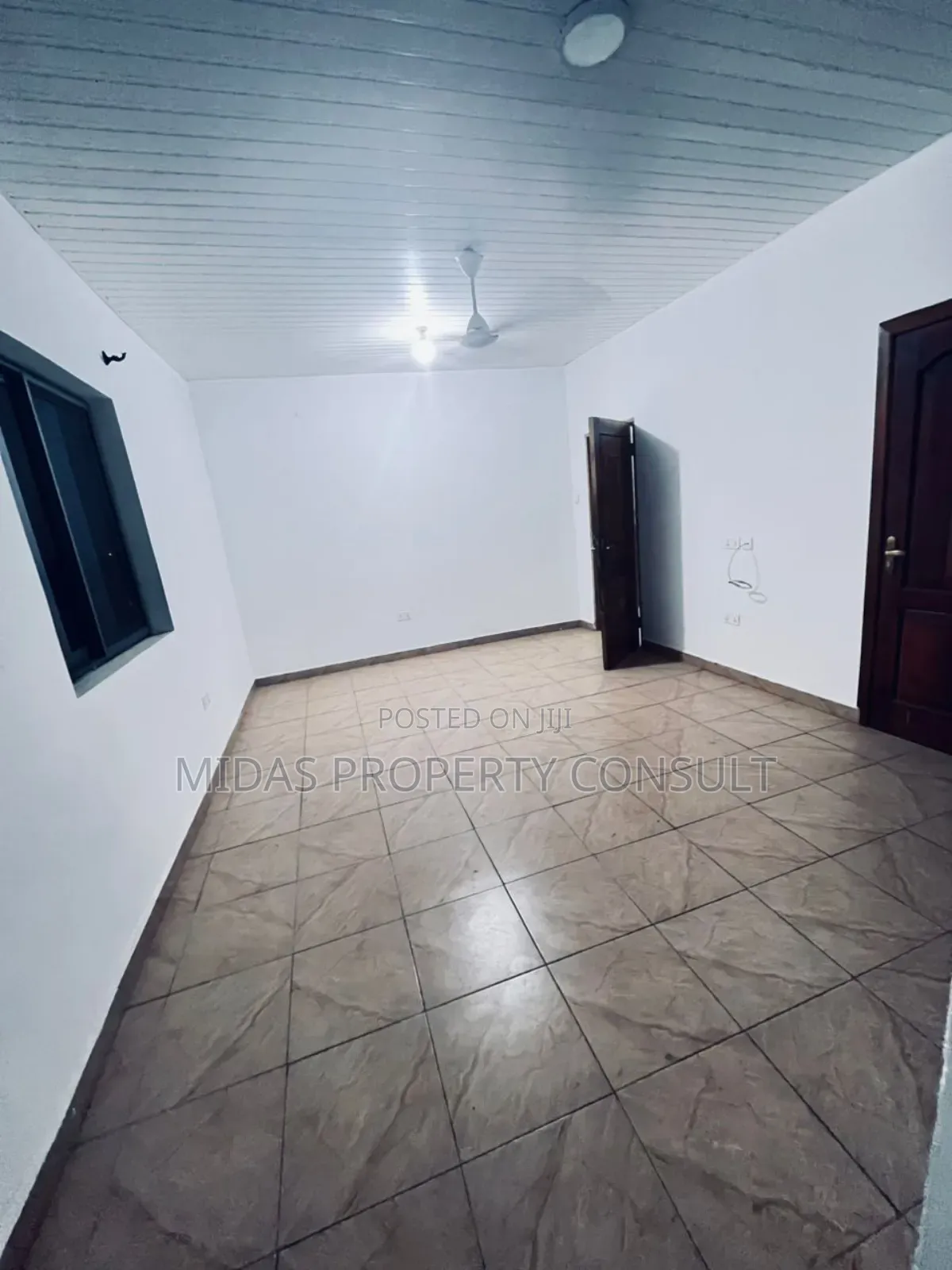 3bdrm Apartment in Madina Estates for rent